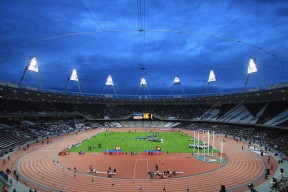 米乐-体坛双雄会，西亚卡姆巅峰对决，费德勒50分钟激战瑞士队，冠军悬念迭起